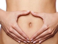 Göbekten Sıvı Gelmesi Belirtileri ve Tedavisi Göbekten Sıvı Gelmesi Belirtileri ve Tedavisi